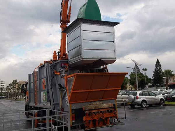 RISING UNDERGROUND WASTE CONTAINERS